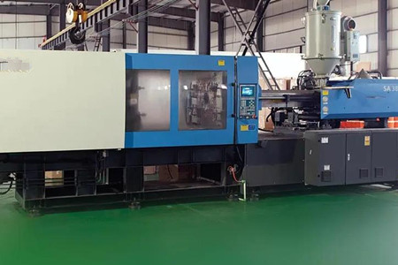 大型二板注塑機(jī)多少錢一臺(tái)？幾十萬(wàn)到上百萬(wàn)人民幣！