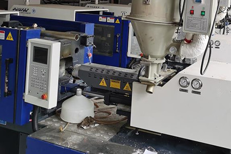 購買果筐注塑機的三要素，你知道嗎？